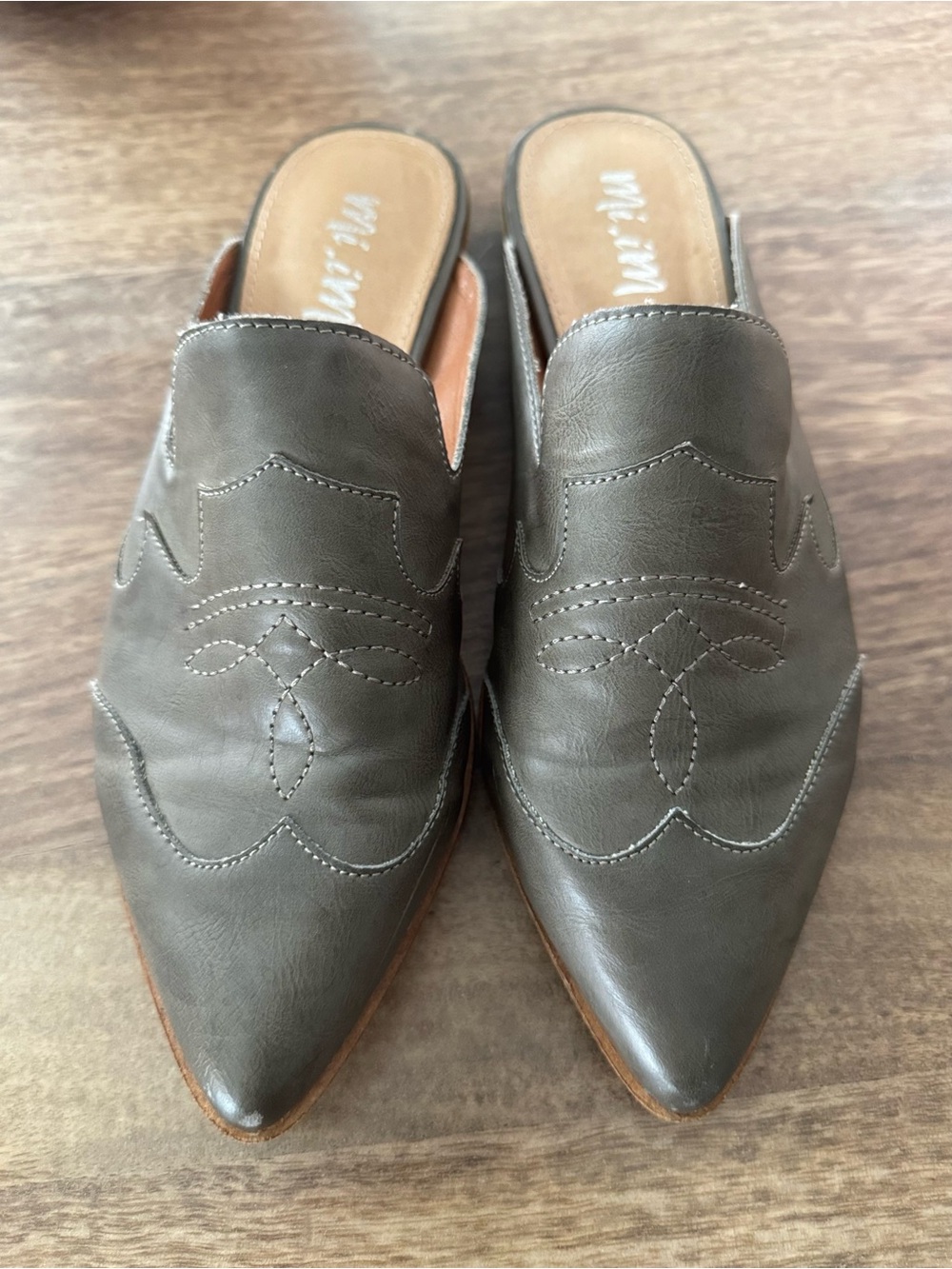 Mi.iM Kendrick | Dark Gray Western Mule Flats | Size 7.5